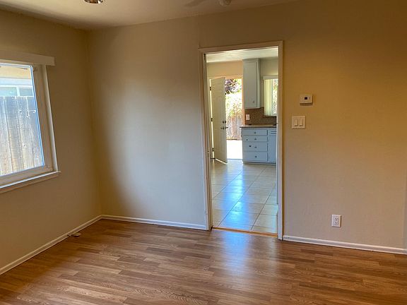 5th image of 1223 Gordon St