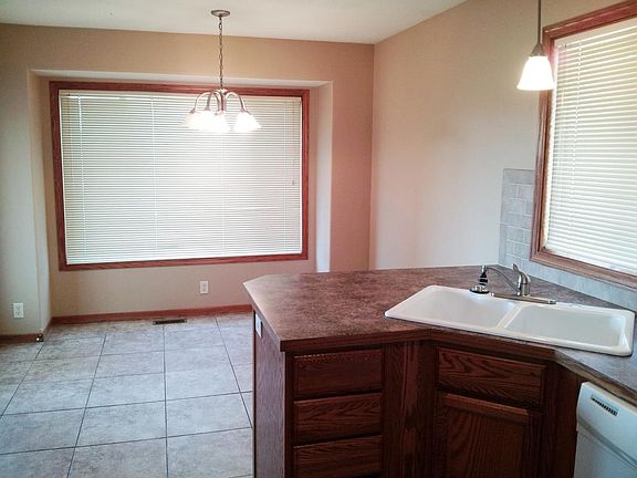 Dining area off kitchen
