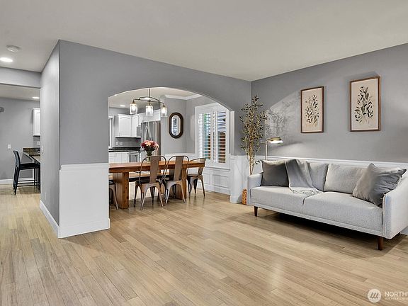2nd image of 10116 28th Drive SE