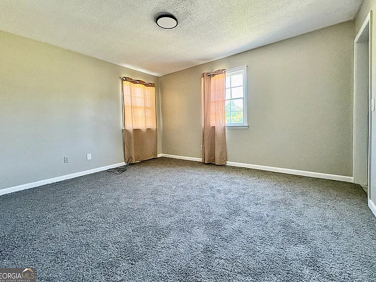 117 Laura Ln — Photo 14