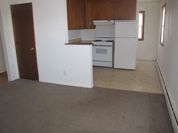 4th image of 7609 69th Ave N APT 4