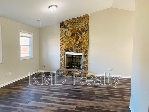 5th image of 2601 Dion Ave