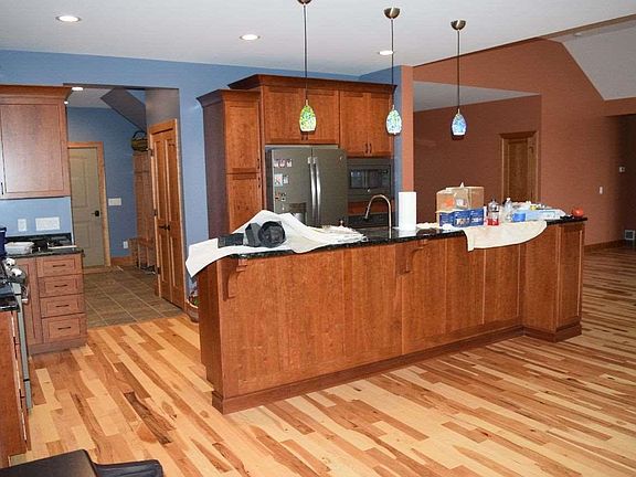 3rd image of 5555 Marquette Dr