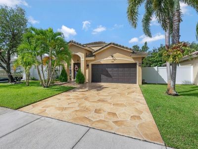 386 SW 206th Ave, Pembroke Pines, FL, 33029