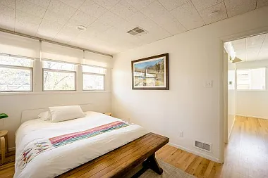 2102 Mariposa Ave — Photo 18