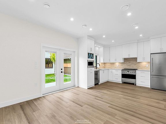 5th image of 4257 Knight St #2
