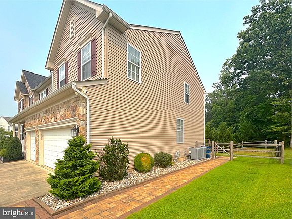 4th image of 135 Patton Way