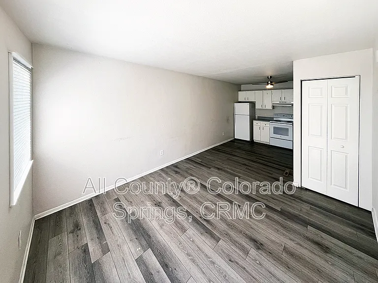 4331 Ericson Dr #4 — Photo 6
