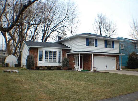 2nd image of 114 Pin Oak Dr