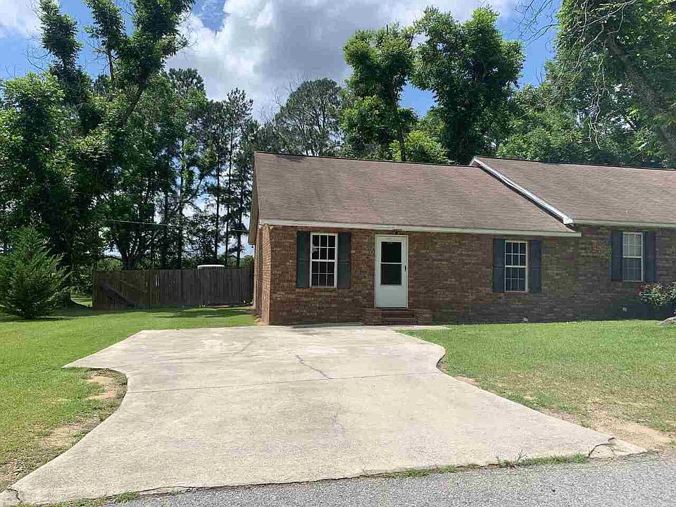 1st image of 1002A Lucy Ln