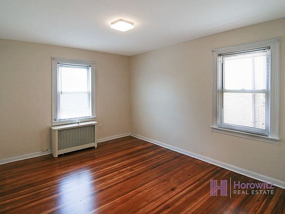 3rd image of 3718 21st Ave #2