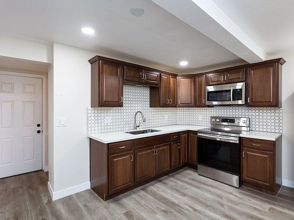 1st image of 4219 Estrella Ave #B