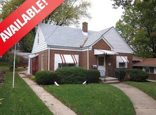 911 21st St, Rockford, IL 61108