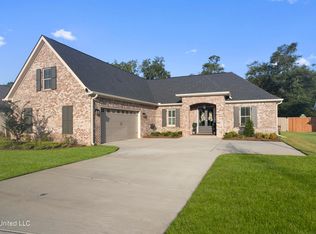 12531 Westwood Pl, Gulfport, MS 39503