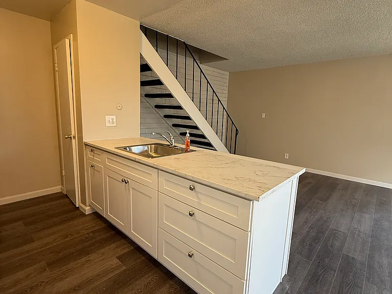 434 E Bianchi Rd #3 — Photo 26