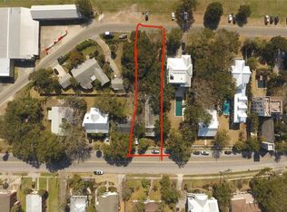 1413 Middle St, Sullivans Island, SC 29482