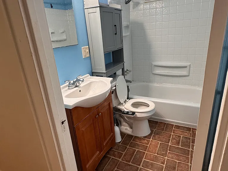 2318 12th Ave #3 — Photo 9