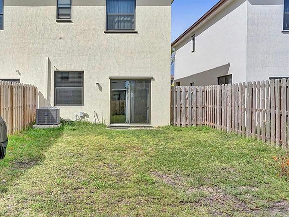 4th image of 3300 25th St W Unit 2