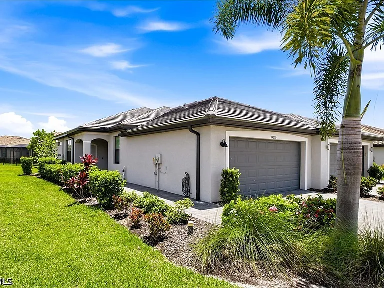 14050 Pine Lodge Ln — Photo 1