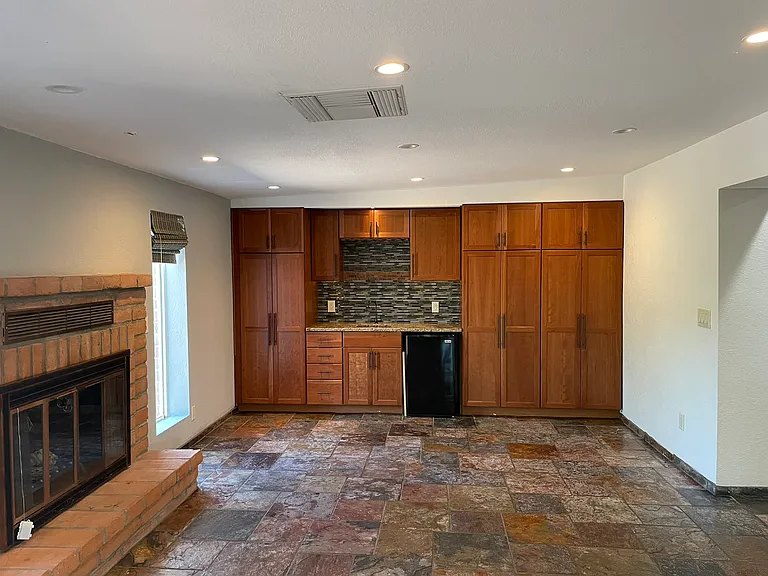 5830 E Calle Del Ciervo — Photo 23