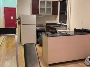 386 3rd Ave #11C, New York, NY 10016