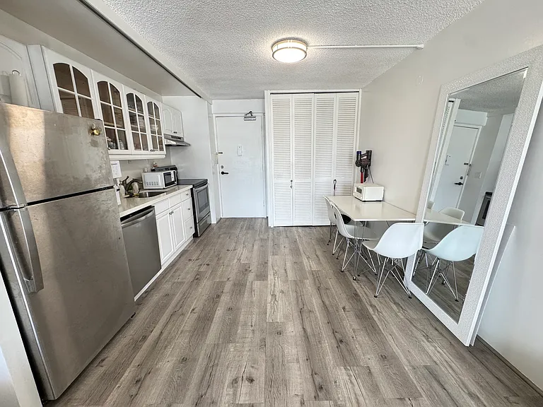 1655 Makaloa St #1015 — Photo 6