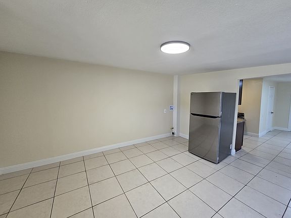 3rd image of 14690 Upland Ave #2