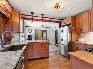 22 Huntington Ave, Amesbury, MA 01913