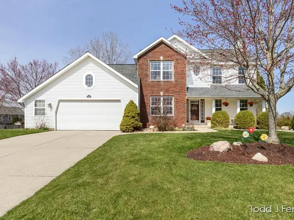 7840 Crispen Ct SE, Grand Rapids, MI 49508