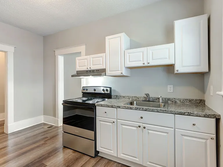 1009 East 33rd Street — Photo 14