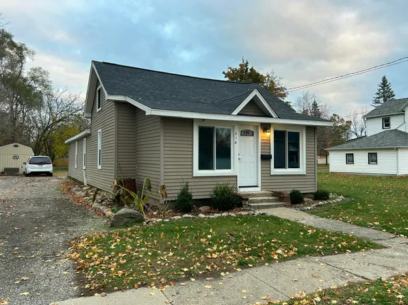 216 Buchanan St, Bronson, MI 49028