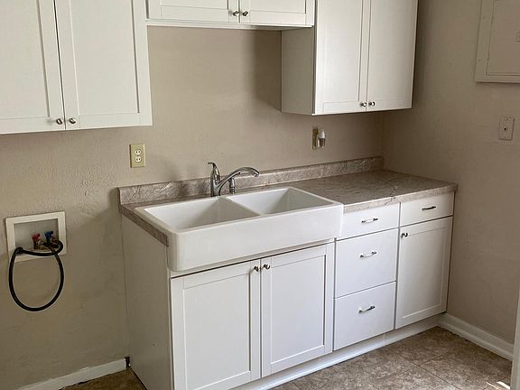 Kitchen new cabinets, sink, countertops