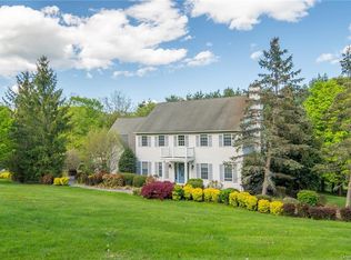 523 Birdsall Dr, Yorktown Heights, NY 10598