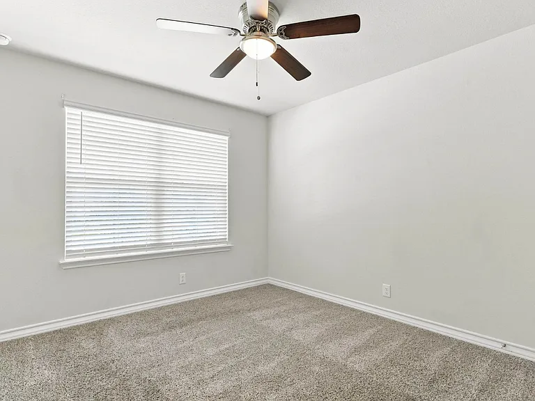 1710 Lavender Hl — Photo 7