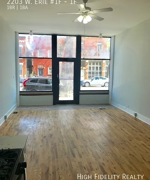 2203 W Erie St #1F — Photo 4