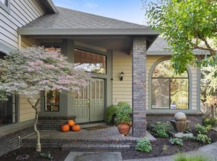 4752 Hillsboro Cir, Santa Rosa, CA 95405
