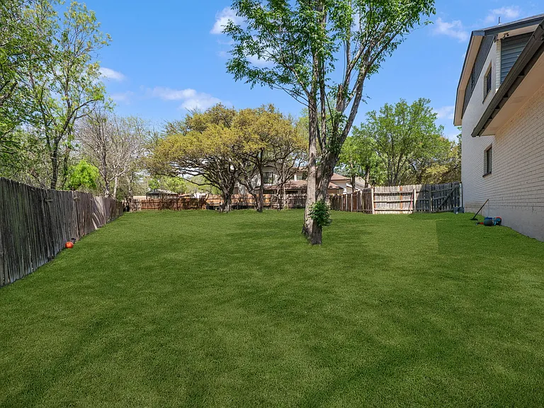 15262 Moonlit Grv — Photo 34