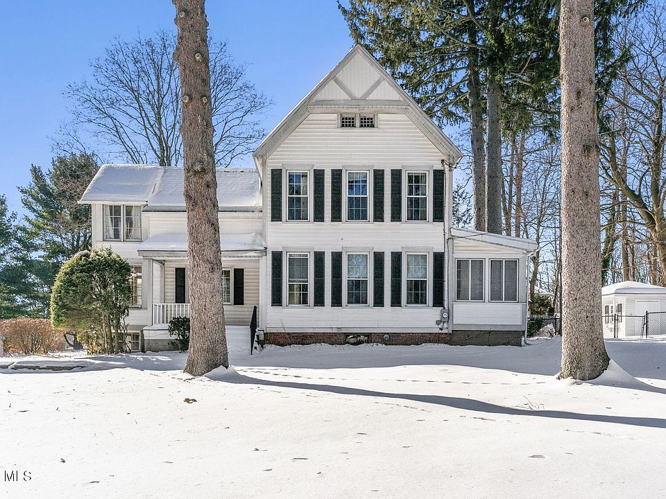 1st image of 174 Menands Road