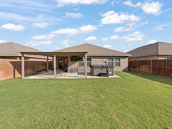 5th image of 806 Peighton Ct