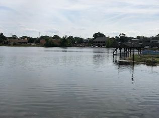 2189 Willow Beach St, Keego Harbor, MI 48320