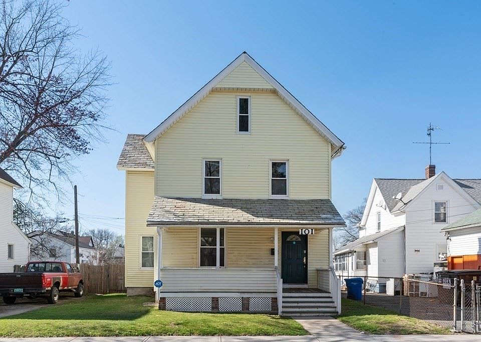1st image of 101 Keith St