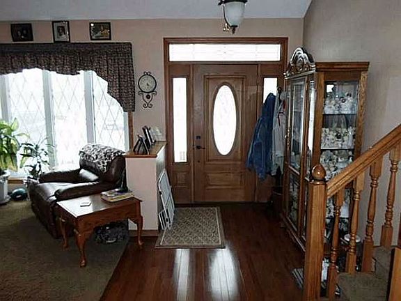 2nd image of 26848 Woodland Ct