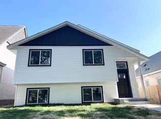 950 Jessamine Ave E, Saint Paul, MN 55106