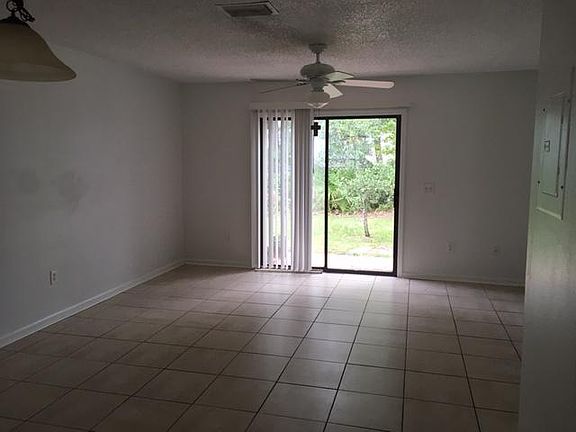 3rd image of 2 Moultrie Creek Cir