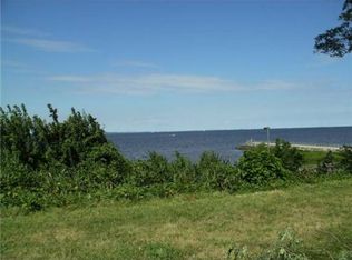 261 Shoreland Cir, Laurence Harbor, NJ 08879
