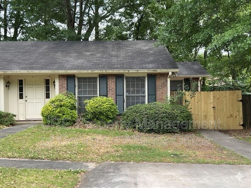 1st image of 771 Wilson Cir SW