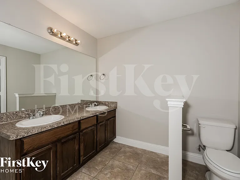 15630 Gatsby Ln — Photo 12