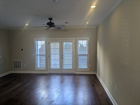 5th image of 20 Howe St Unit 3