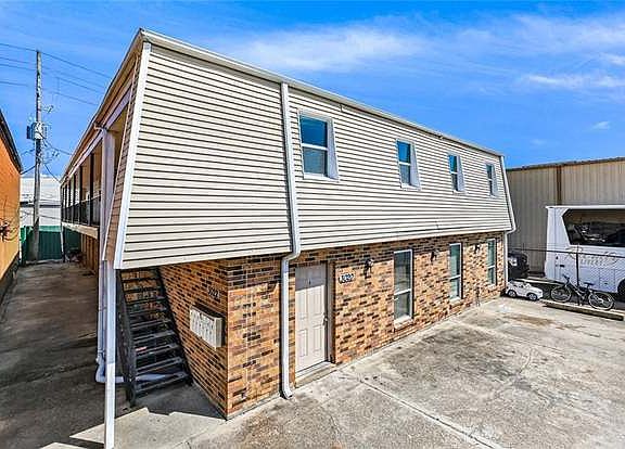 3rd image of 3022 Jean Lafitte Pkwy #D