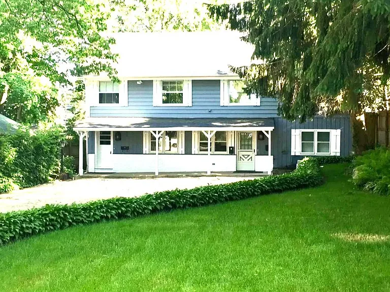 573 Ryan Pl — Photo 1